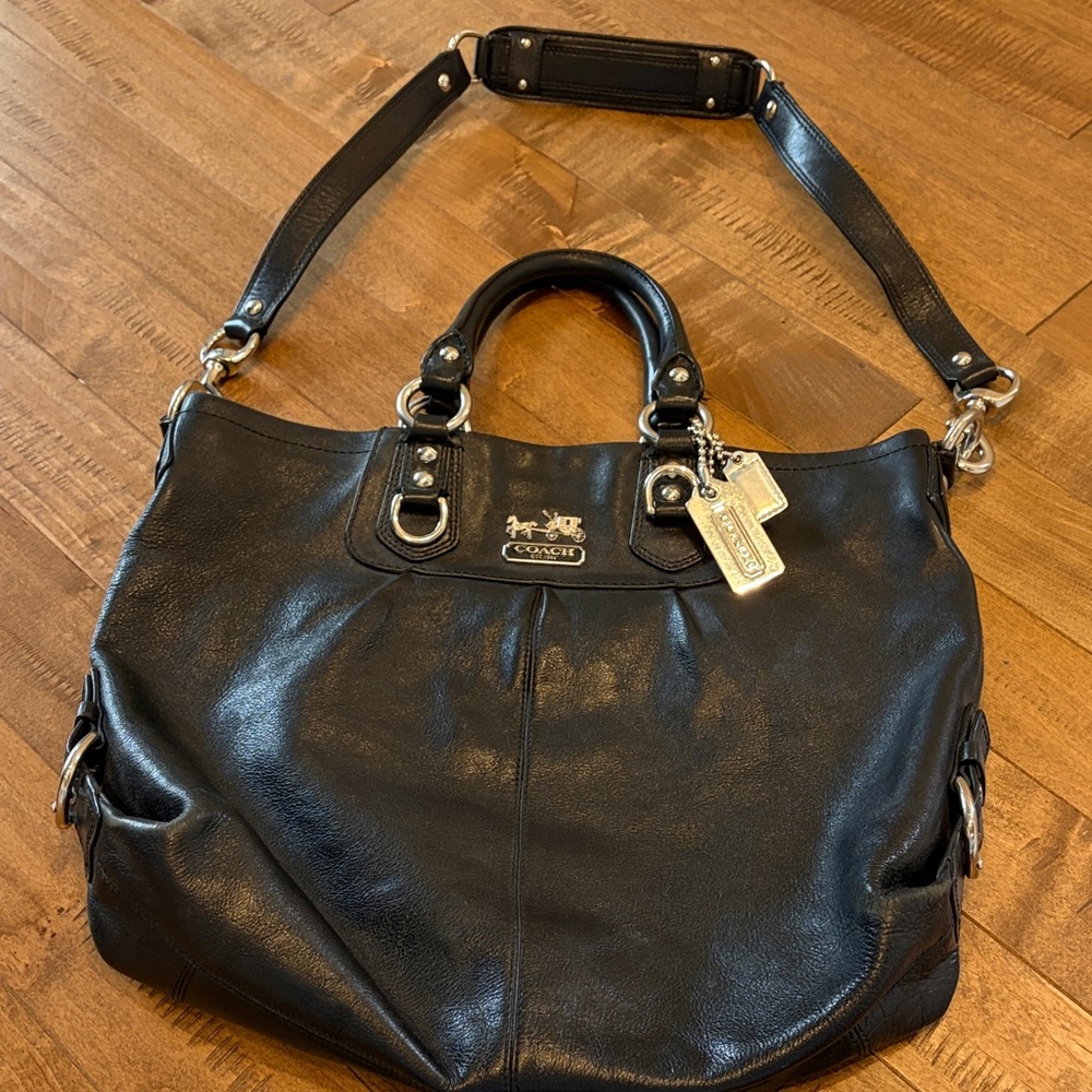 Coach Black Leather Shoulder Bag